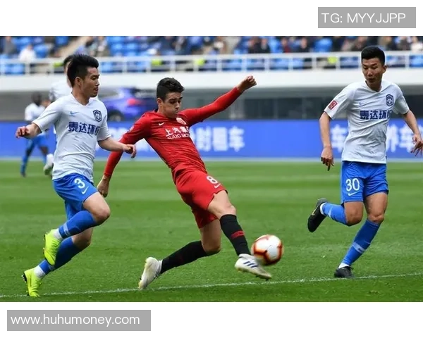 足球球星卡CSL收藏热潮助力中超文化传承与球迷互动